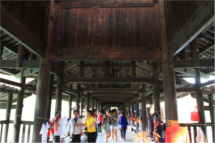 Chengyang Bridge Inside