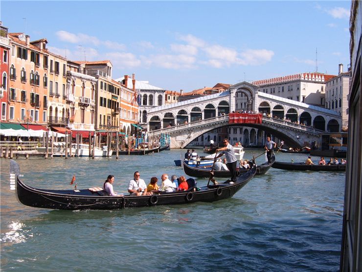 Picture Of Rialto Bridge Venice